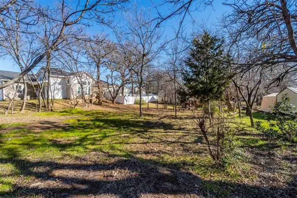 206 Wilson Street, Lake Dallas