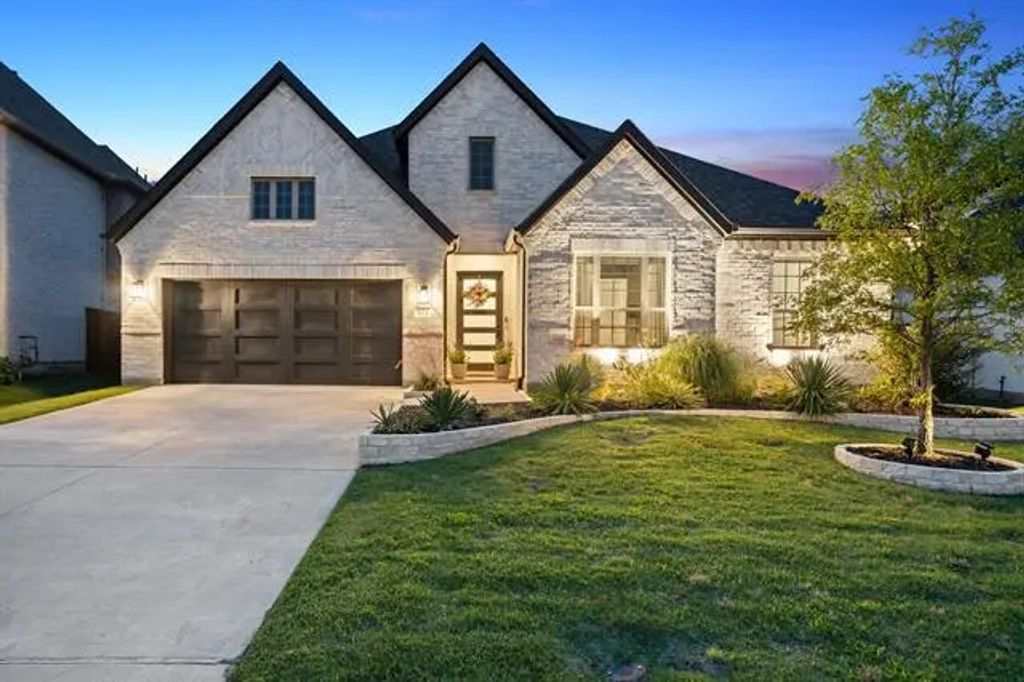 121 Calmwater Cove, McKinney