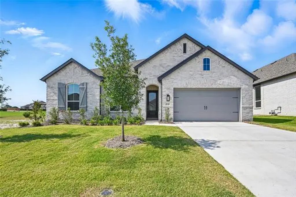 2131 Charming Forge Road, Forney
