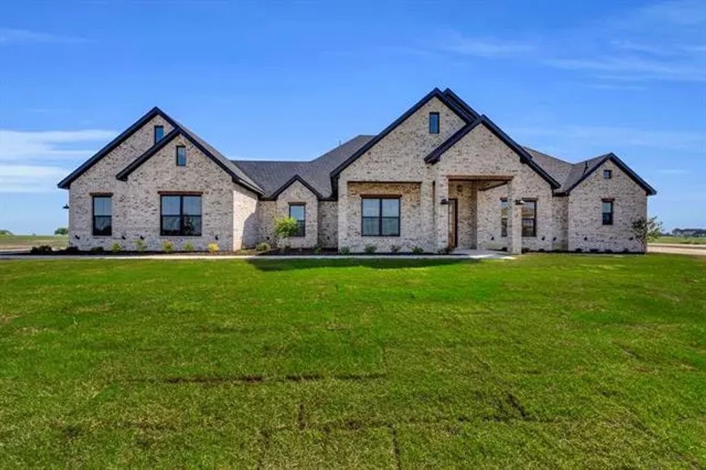 6411 Cedar Elm Road, Midlothian