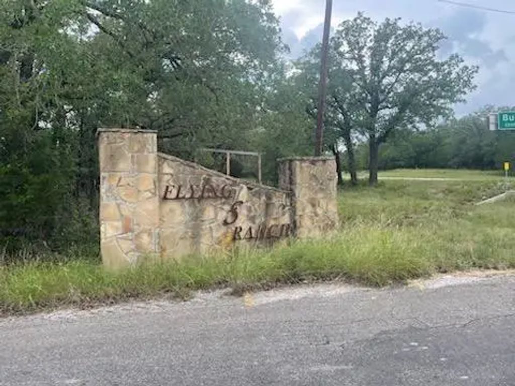 1915 County Road 111, Lampasas