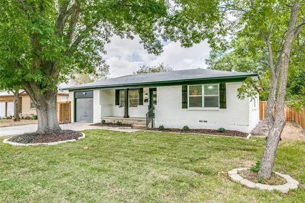1101 Noble Avenue, Carrollton