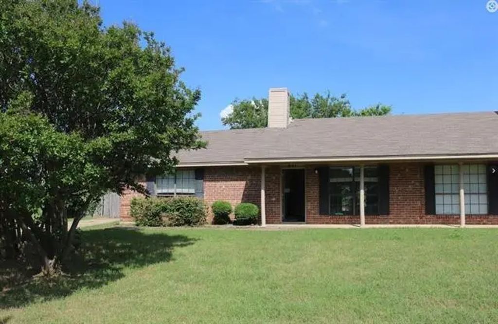625 Cherry Lane, Southlake