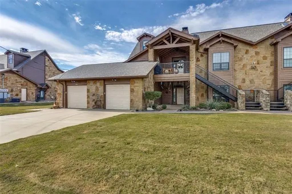 1001 Eagle Point Road, Graford