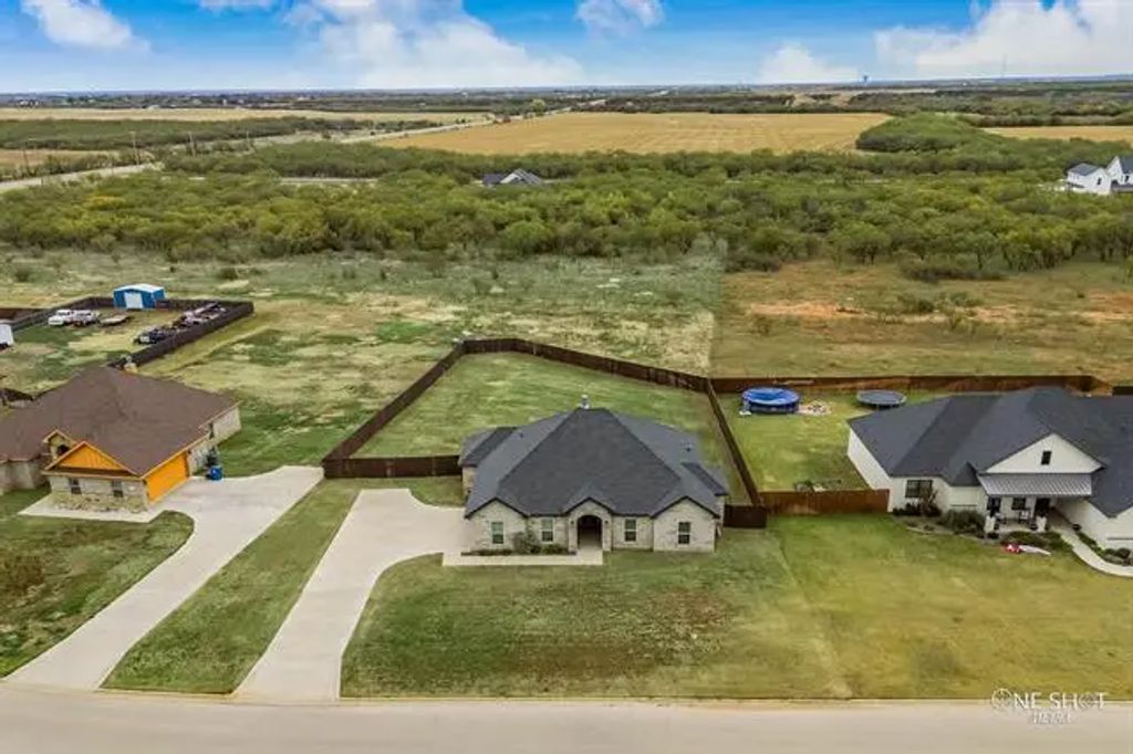 153 Newhouse Drive, Abilene