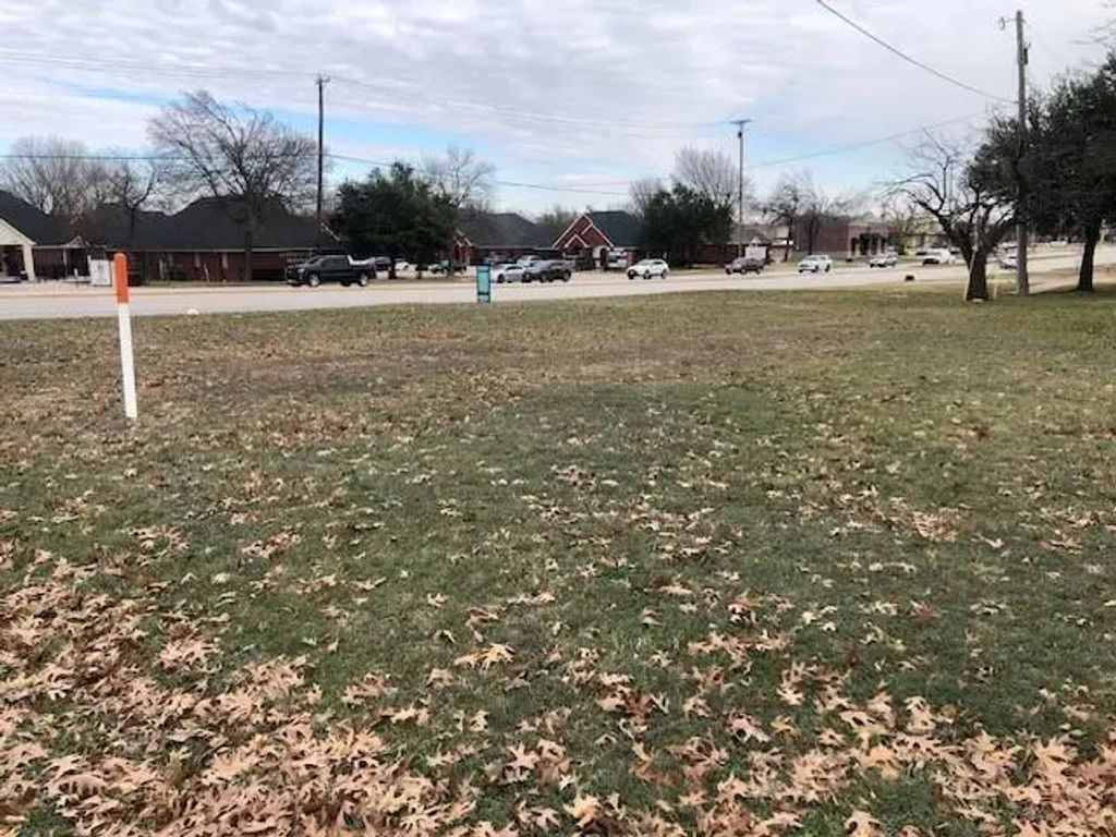 404 Keller Parkway, Keller