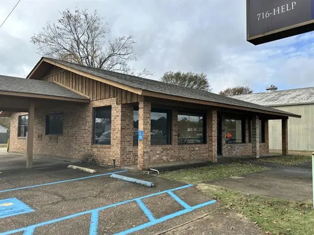 1204 Polk Street, Mansfield