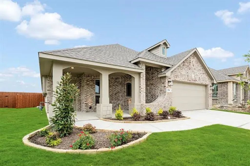 236 Cheyenne Trail, Alvarado