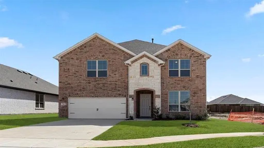 744 Tawny Turn, Lavon