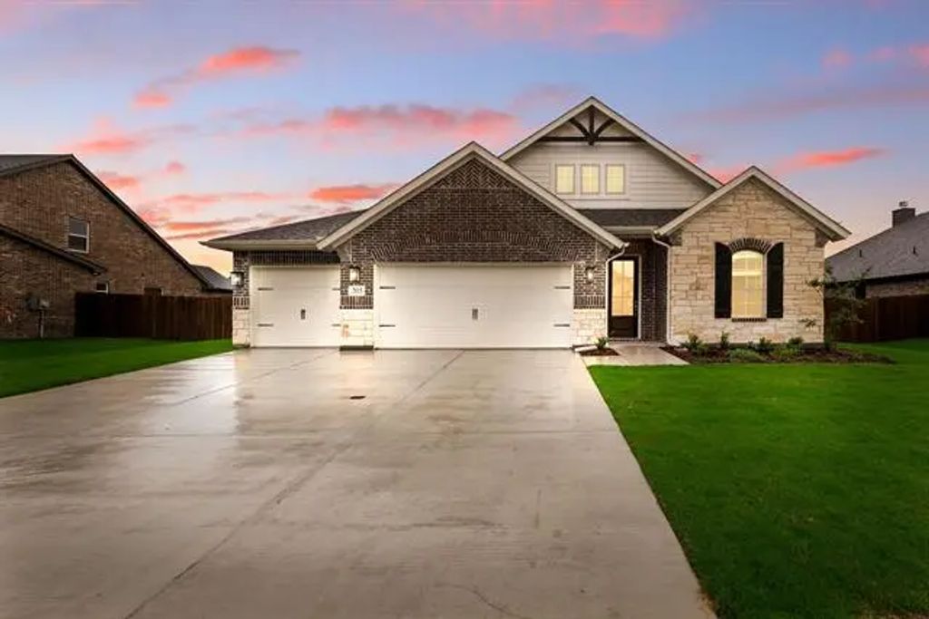 205 Aero Vista Drive, Caddo Mills