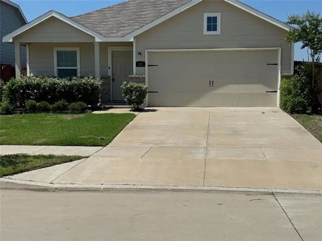 2925 Acacia Drive, Forney