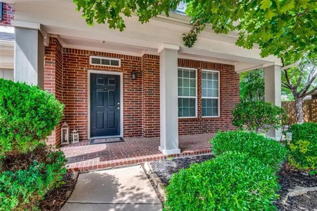 1821 Turtledove Drive, Little Elm