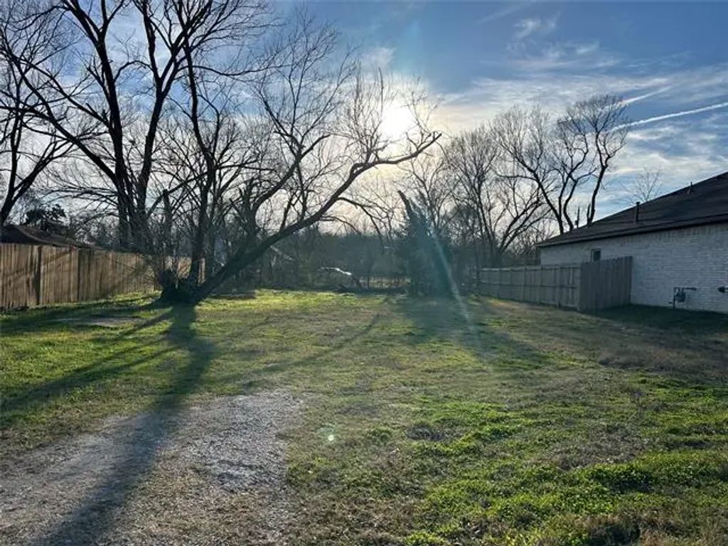 104 Boone Street, Terrell