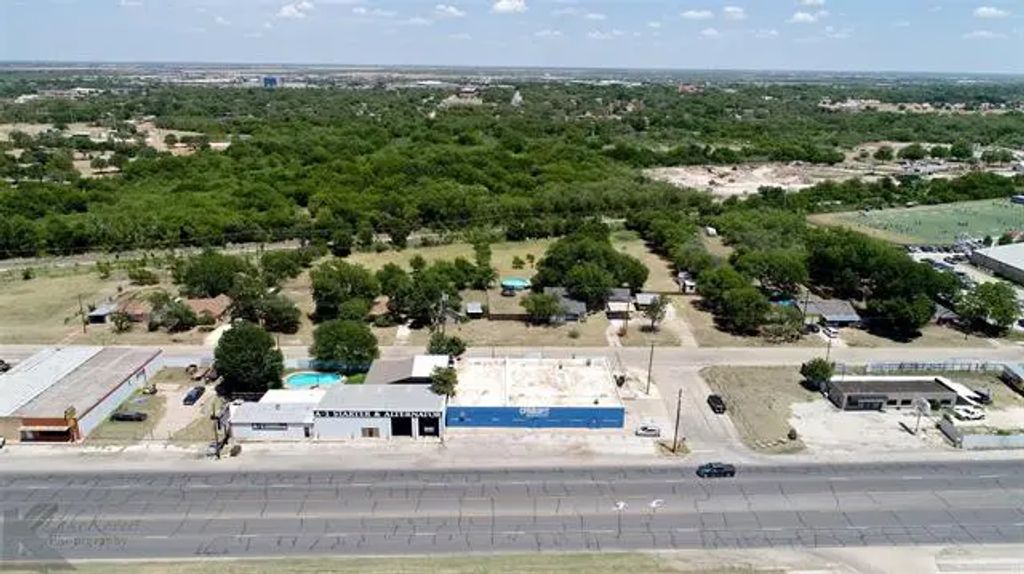 1701 N Treadaway Boulevard, Abilene
