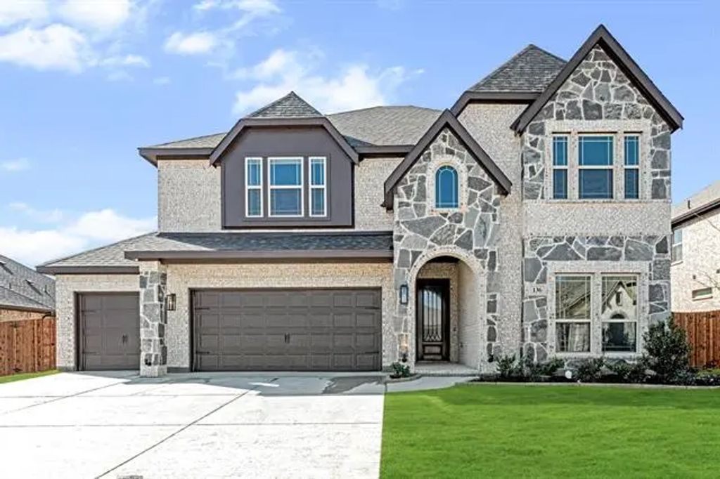 136 Fireberry Drive, Glenn Heights