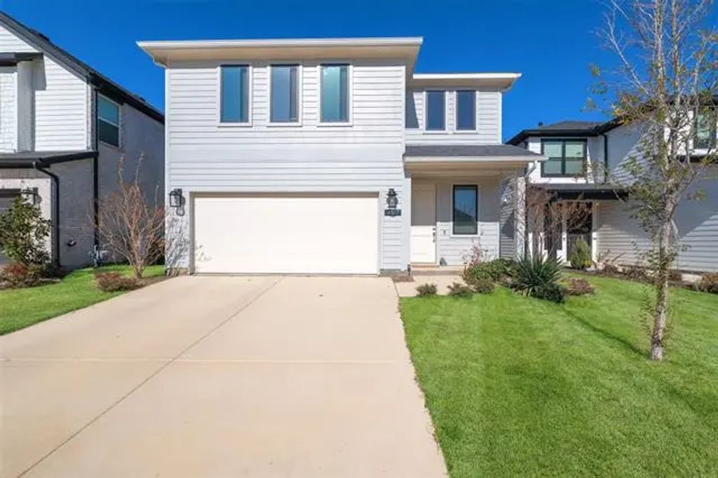 4517 Hogans Alley Drive, Arlington