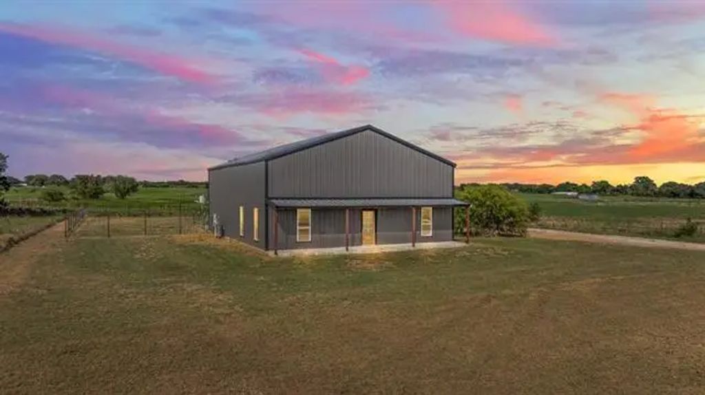 1831 Billings Road, Tolar