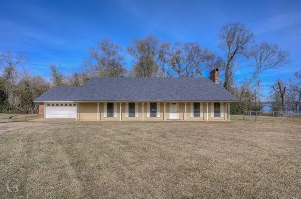 7357 S Lakeshore Drive, Shreveport