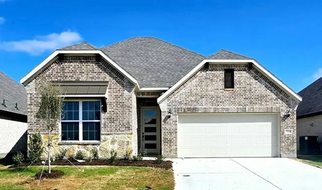 5044 Meadow Vista Lane, Fort Worth