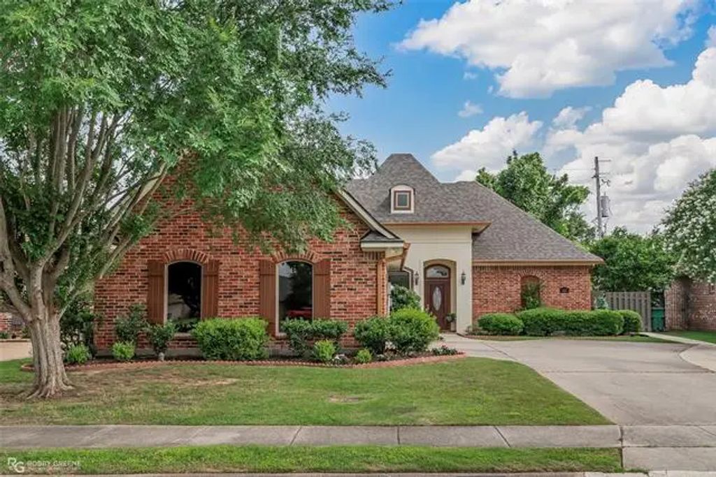 222 Gloucester Drive, Bossier City