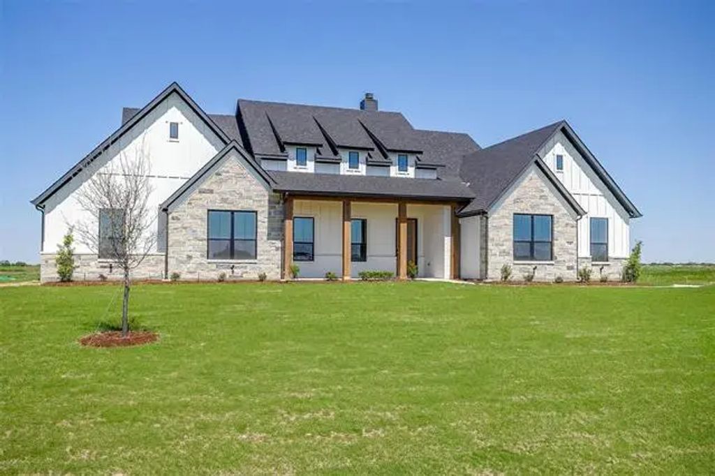 230 Everly Way, Venus