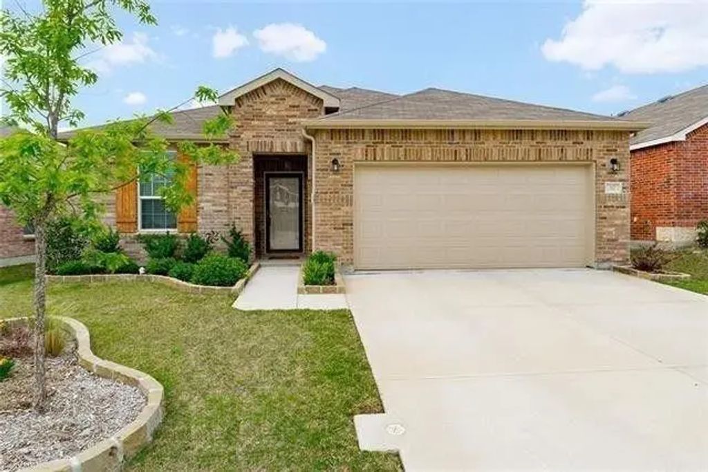 317 Mariscal Place, Fort Worth