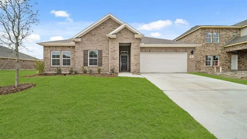 740 Vineyard Way, Forney