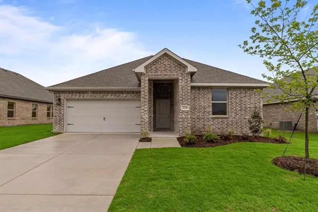 2225 Maple Ridge Drive, Van Alstyne