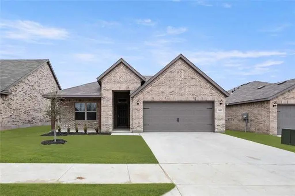 3668 N Crowley Cleburne Road, Fort Worth