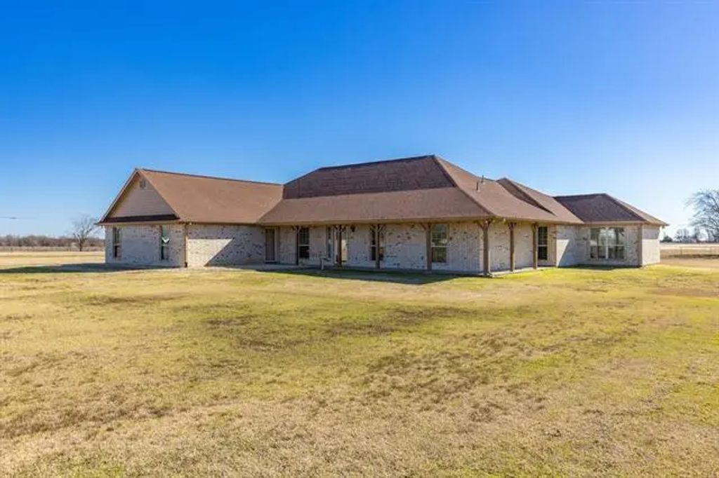 1310 County Road 3566, Dike