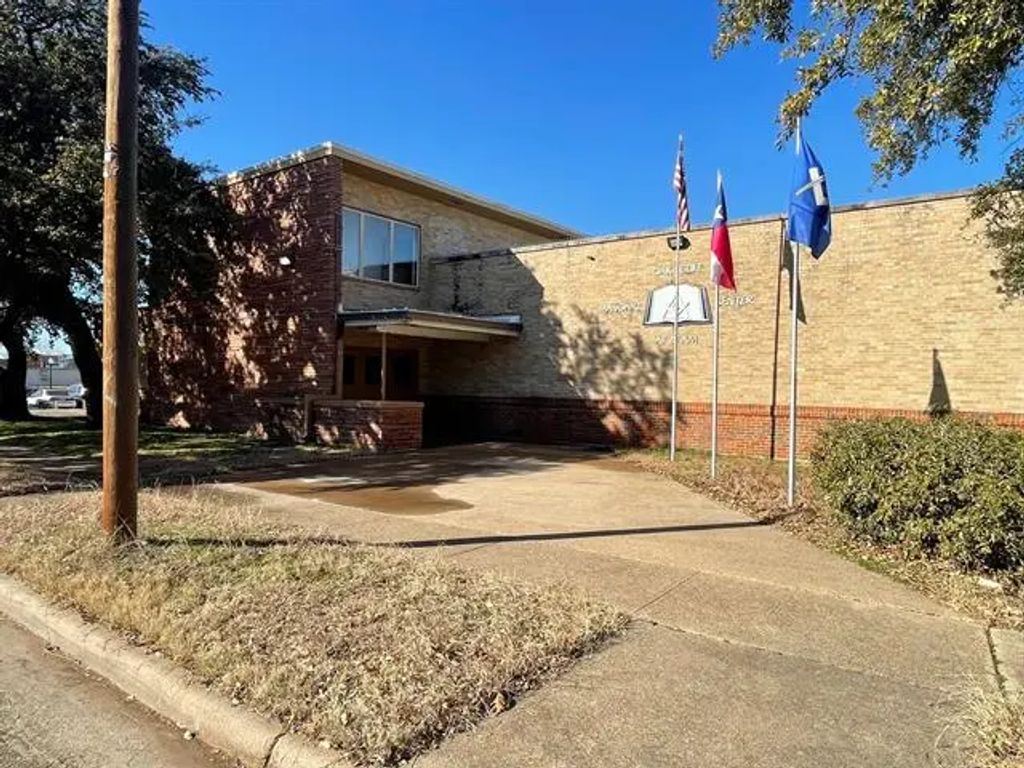 1309 Newport Avenue, Dallas