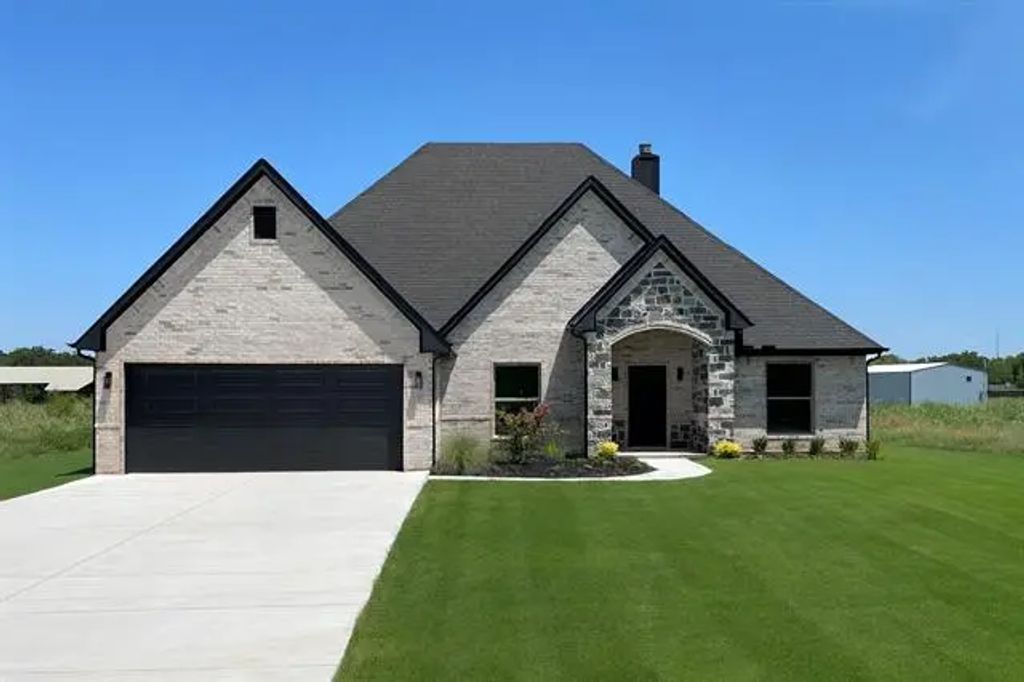 9481 Dripping Springs Road, Denison