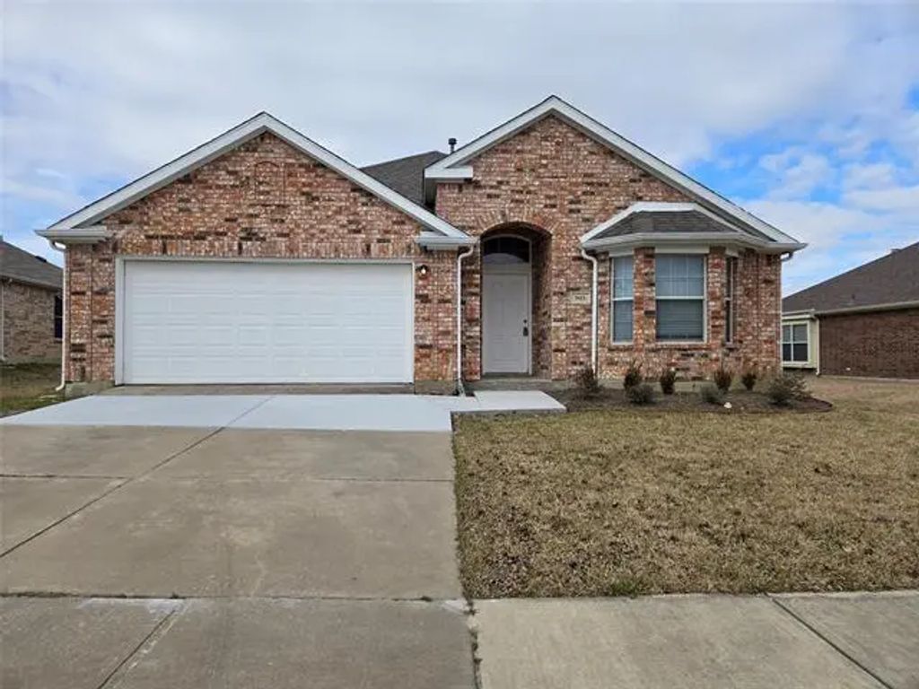 945 Zachary Drive, Arlington