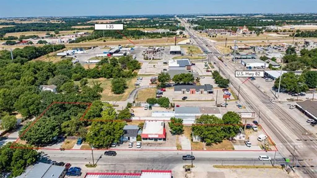 700 W Highway 82, Gainesville