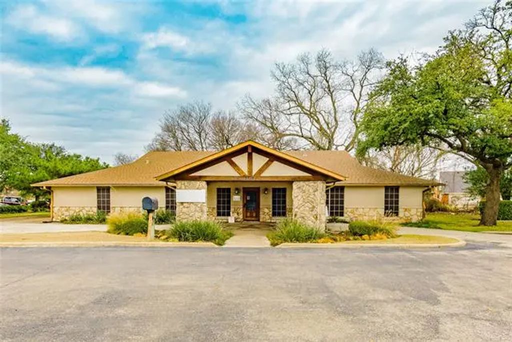 7617 Lakeview Parkway, Rowlett