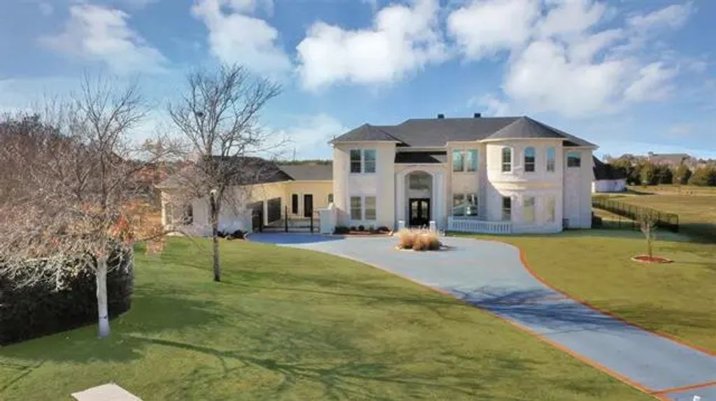 1021 Kingsbridge Lane, McLendon Chisholm