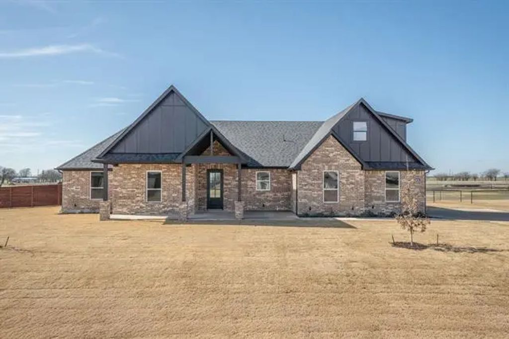 8636 Kassandra Drive, Sanger