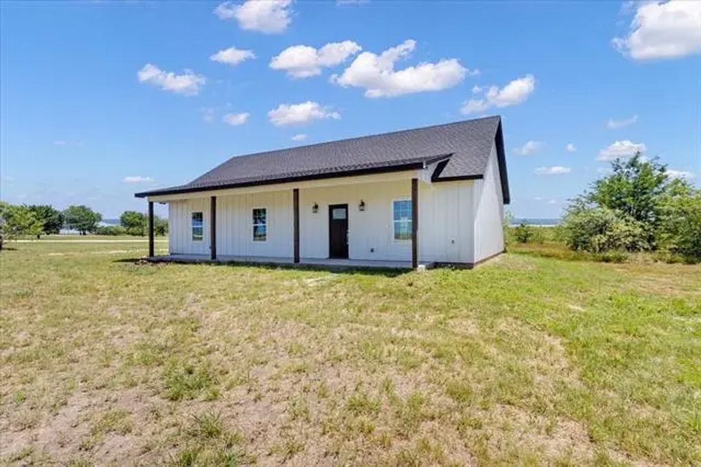 4626 Southmayd Road, Whitesboro