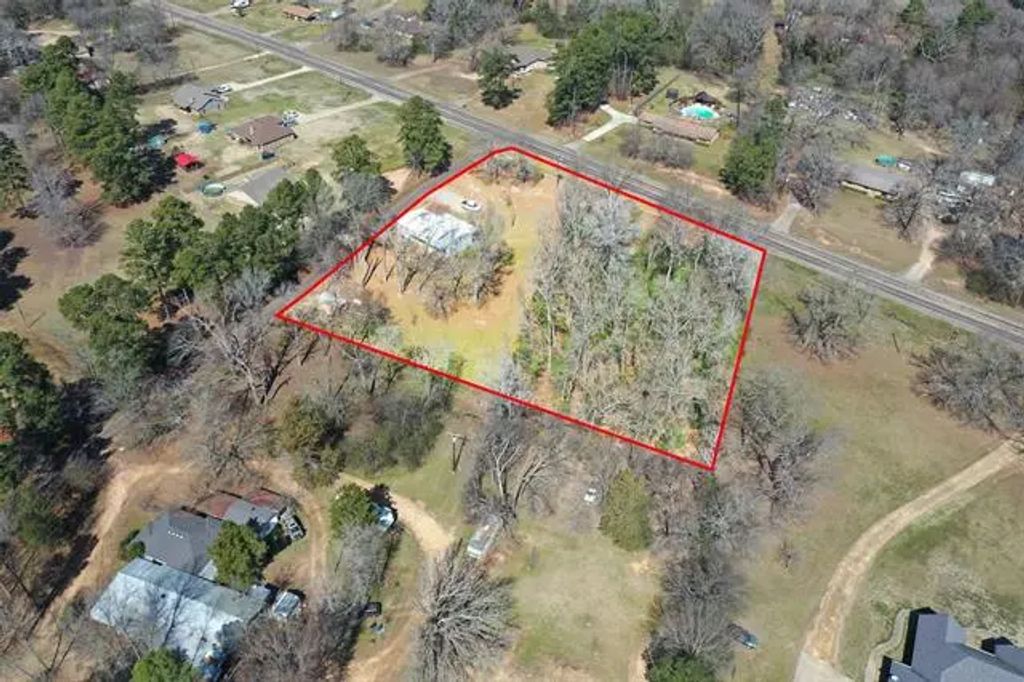 125 Perkins Rd, Gilmer