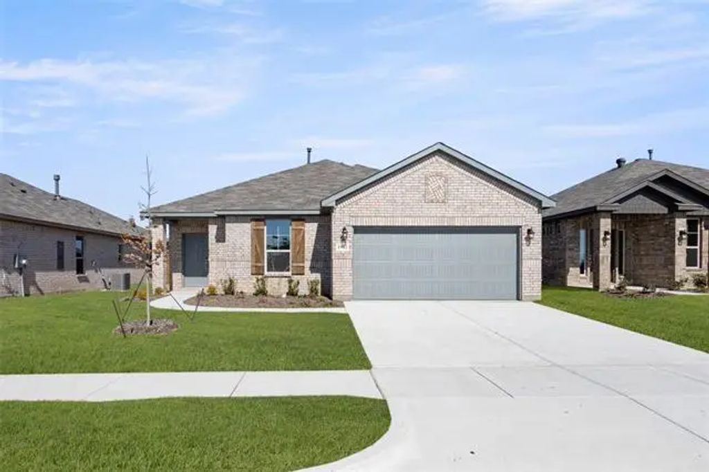 1902 Cheyenne Drive, Cleburne