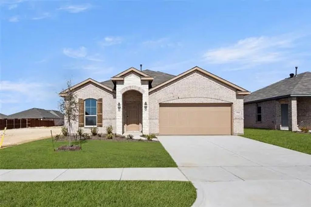 1904 Cheyenne Drive, Cleburne