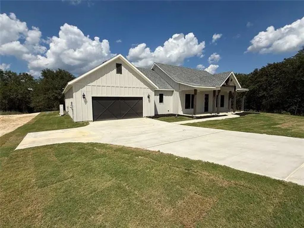 273 Zebrastone Way, Poolville