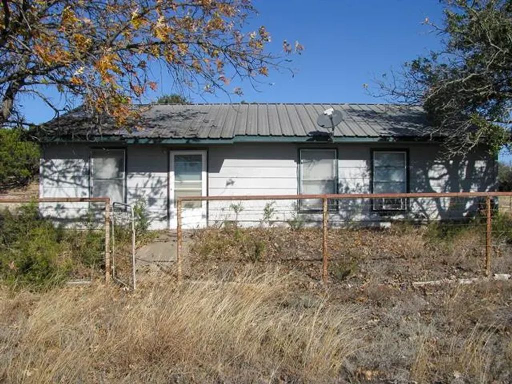 4463 County Road 158, Evant