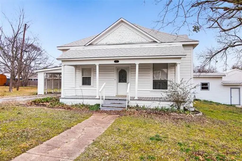 404 N Blanton, Whitewright