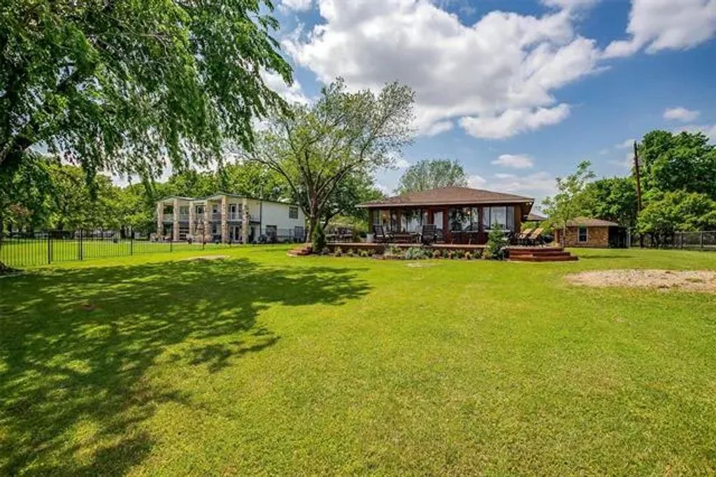 10874 Power Squadron Road, Azle