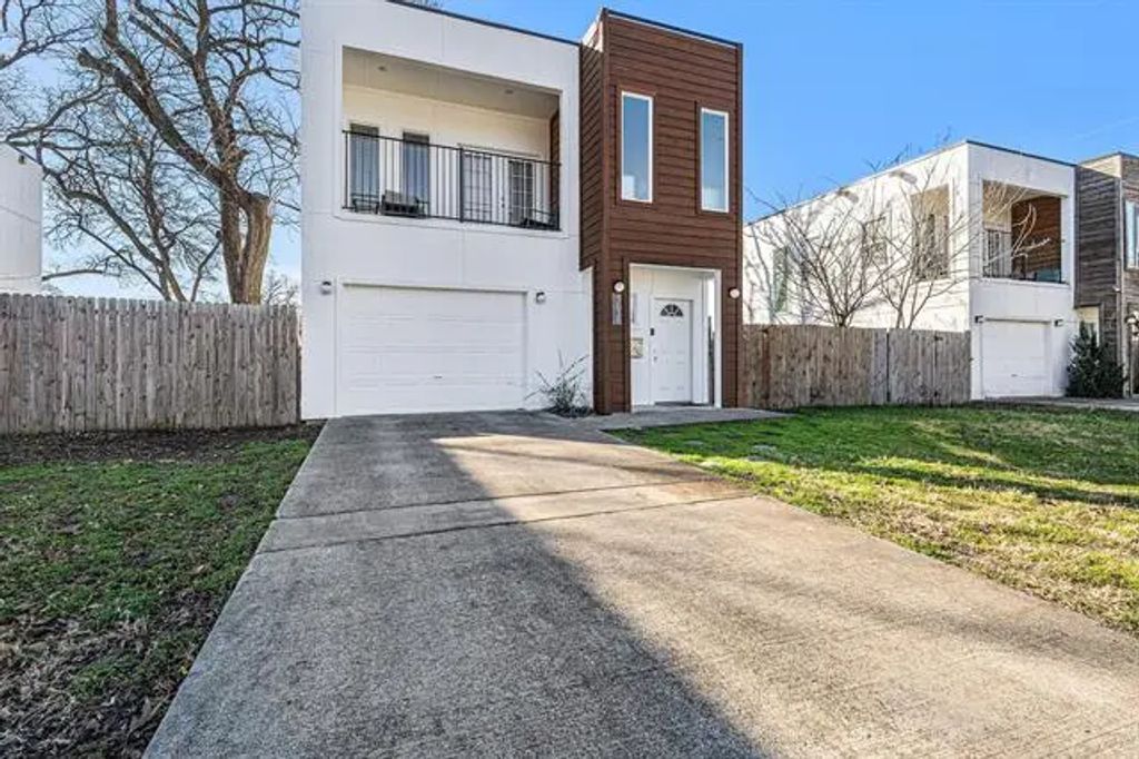 3638 Bickers Street, Dallas