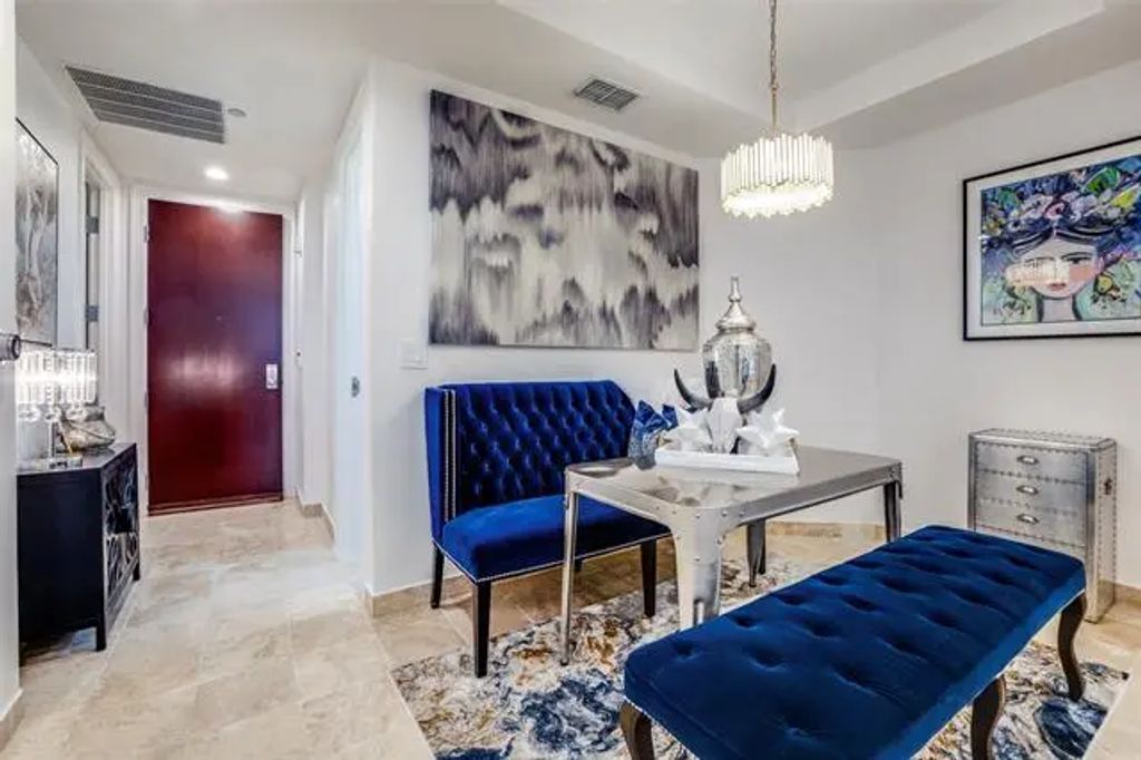 1505 Elm Street 501, Dallas