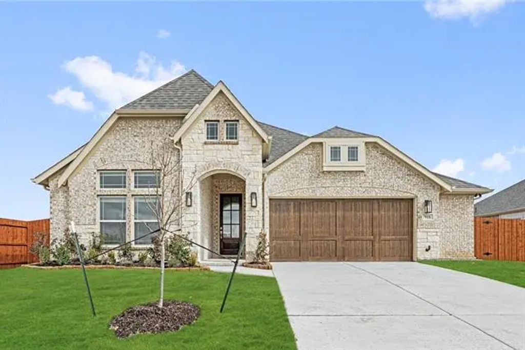 918 S Bluebird Lane, Midlothian