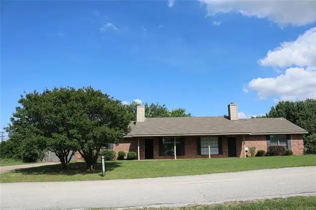 627 Cherry Lane, Southlake