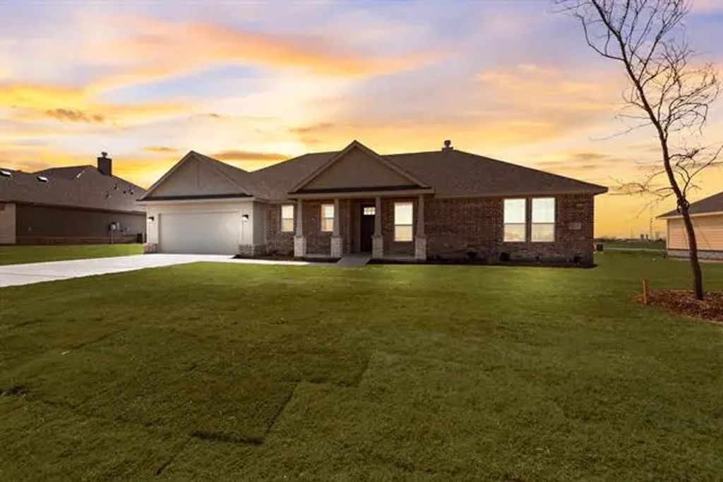 151 Clear Creek Lane, New Fairview